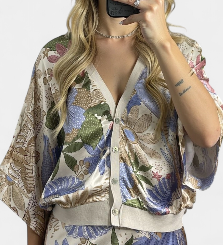 Shae Conjunto Suave de Blusa y Falda de Cola de Pez Floral