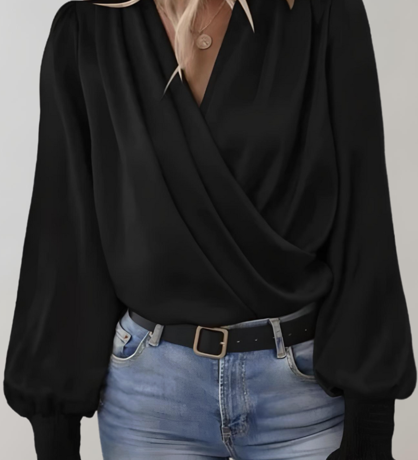 Quinn | Blusa Elegante de Manga Larga con Escote en V