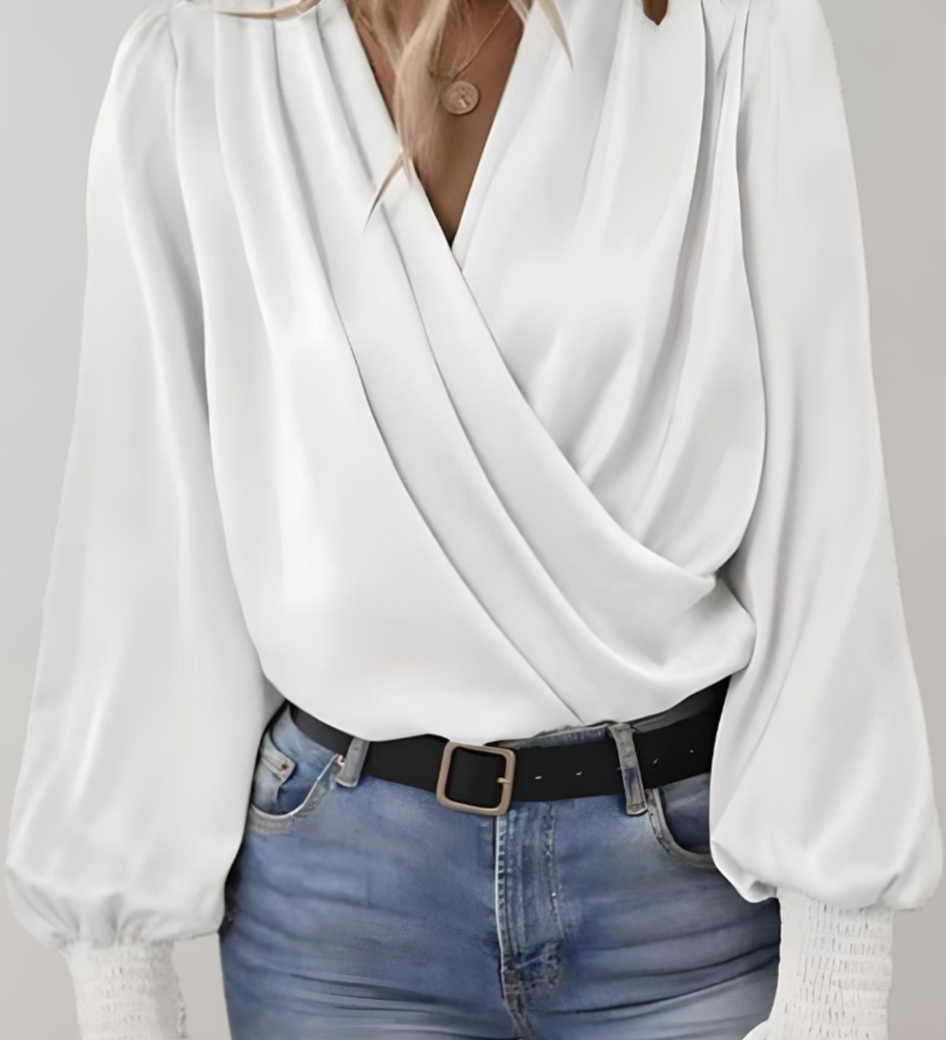 Quinn | Blusa Elegante de Manga Larga con Escote en V