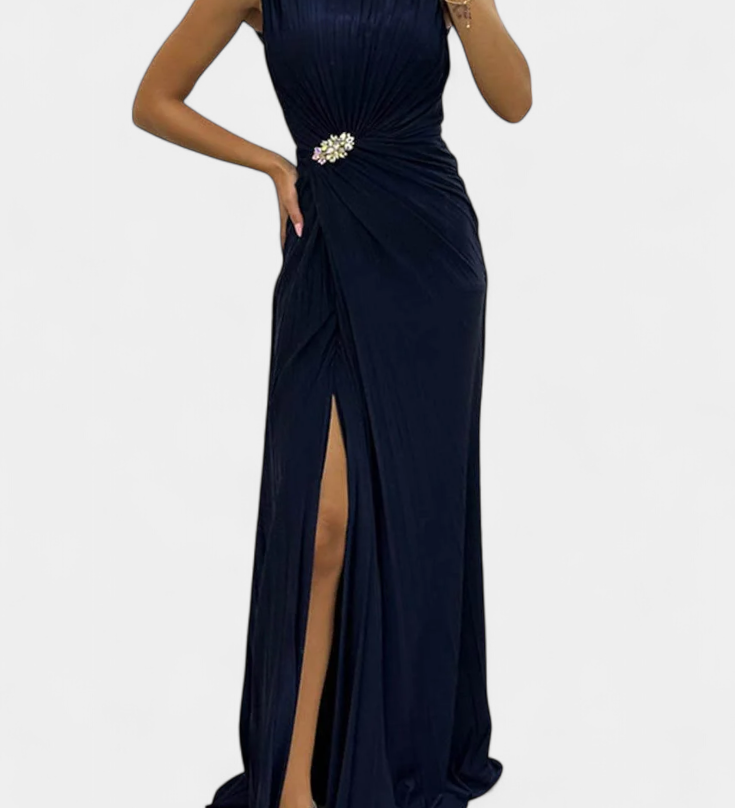 Shiloh Vestido Maxi Plisado con Abertura Lateral y Escote Cruzado