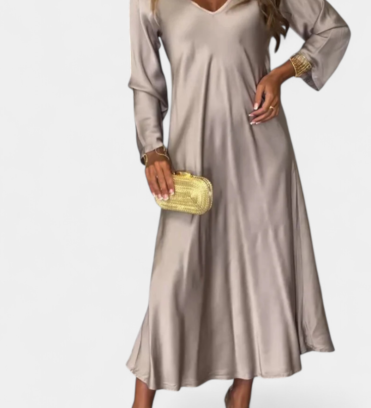 Riva Vestido Fluido con Escote en V y Mangas Largas